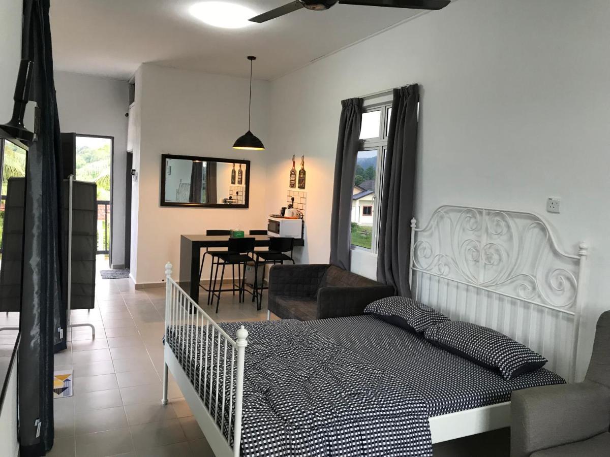 Rumah Sawah Homestay Пасир Путе Екстериор снимка