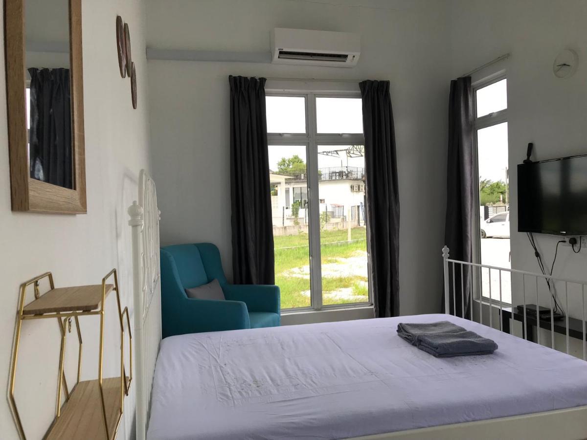 Rumah Sawah Homestay Пасир Путе Екстериор снимка