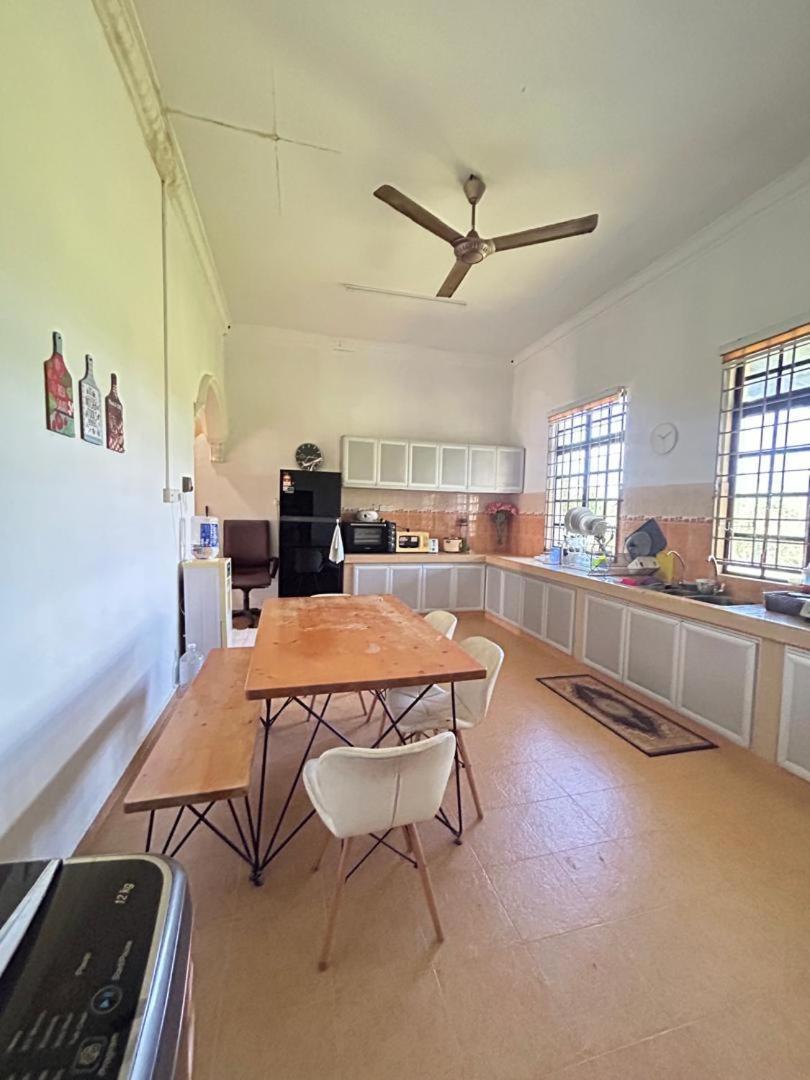 Rumah Sawah Homestay Пасир Путе Екстериор снимка